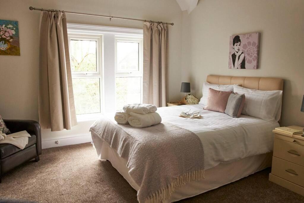 Comfy Big 7 Bedroom Townhouse Harrogate Exterior foto